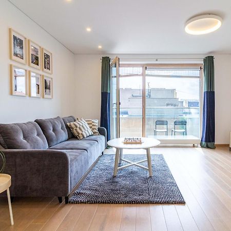 Cohost I Sunny Center Apt, Covered Parking, Balcony & Self Check-In Kaunas Esterno foto