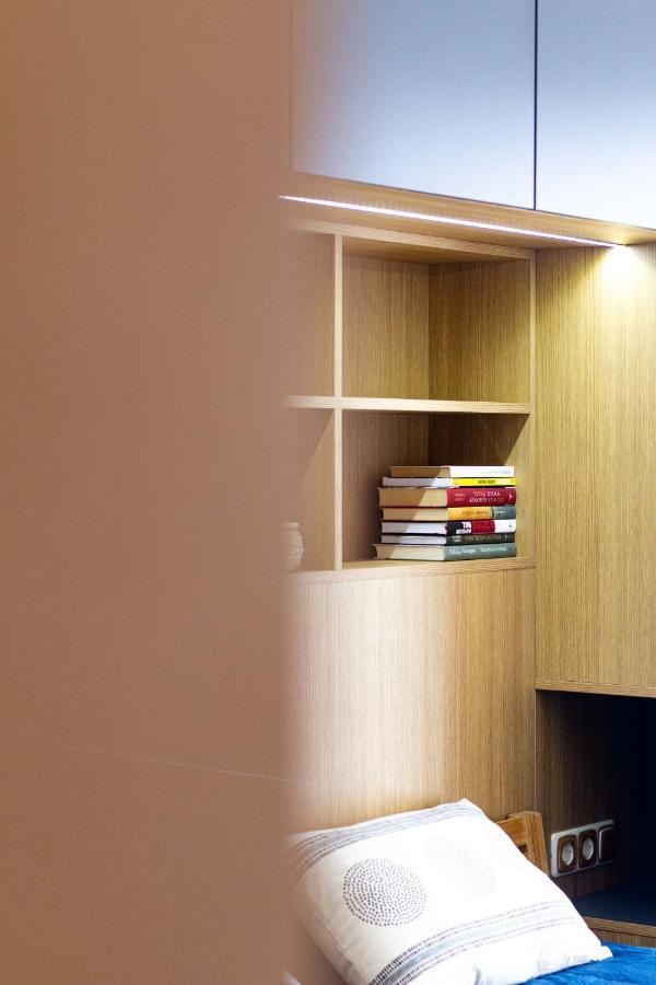 Cohost I Sunny Center Apt, Covered Parking, Balcony & Self Check-In Kaunas Esterno foto